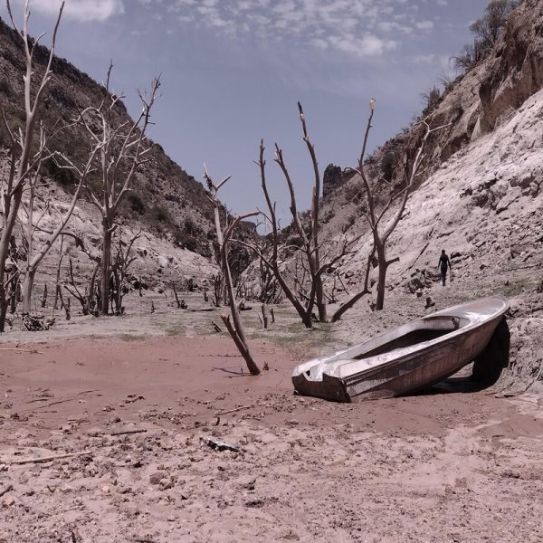 Navegando: sin rumbo y sin agua