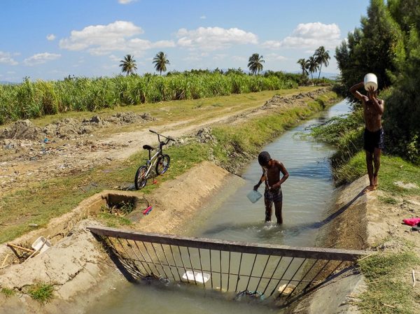 Agua, la alegría del Batey